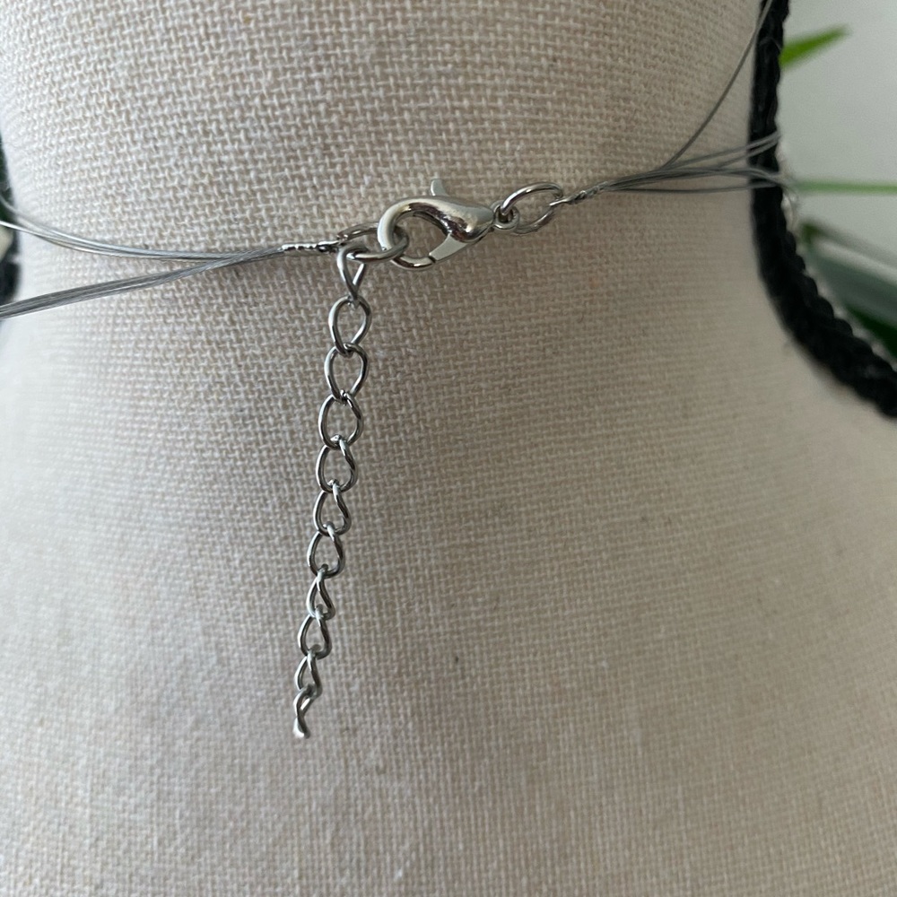 NWOT Faux Pearl+Silver Accent Statement Necklace - Picture 4 of 4